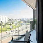 Luxury 1-Bedroom Apartment