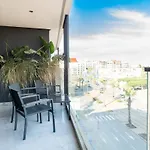 Luxury 1-Bedroom Apartment
