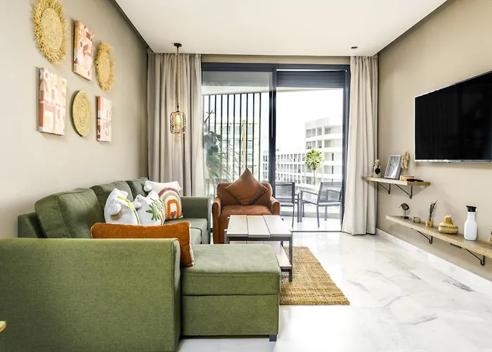 Luxury 1-Bedroom Apartment
